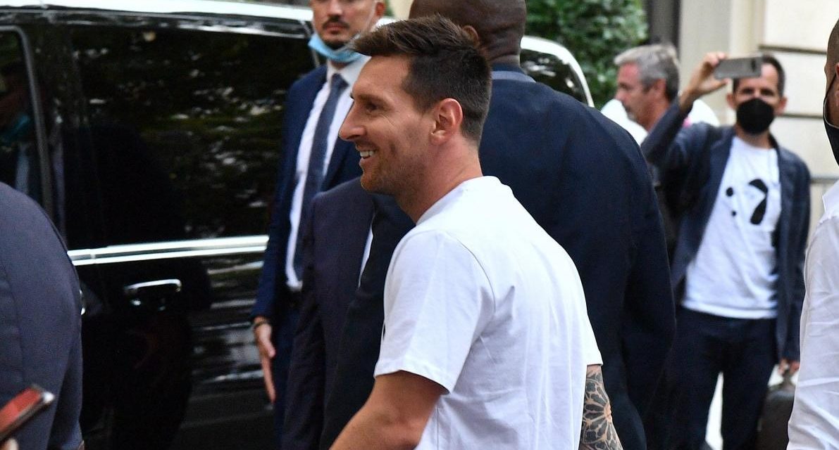Suivez la présentation de Lionel Messi au PSG