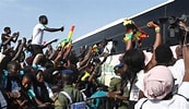 Arrivée des lions du Sénégal à Aéroport Leopold Sédar Senghor. QUEL ACCUEIL!