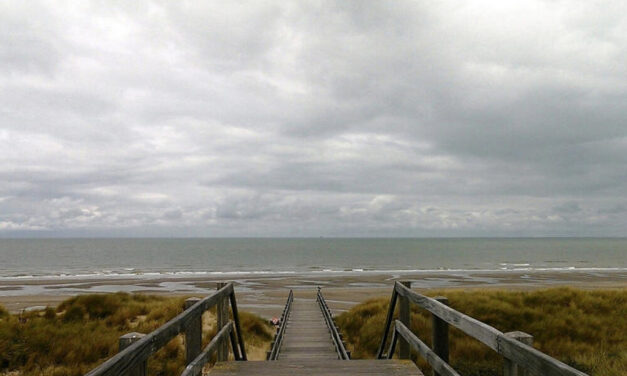 Une bombe explose à la côte Belge: la population en danger?