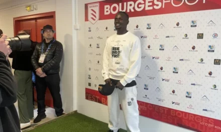 France: le footballeur sénégalais Sadio Mané reçu en rockstar à Bourges